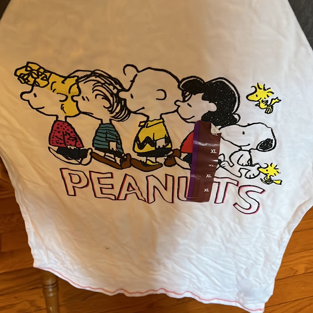 Tee Shirt - Picture 2 of 3